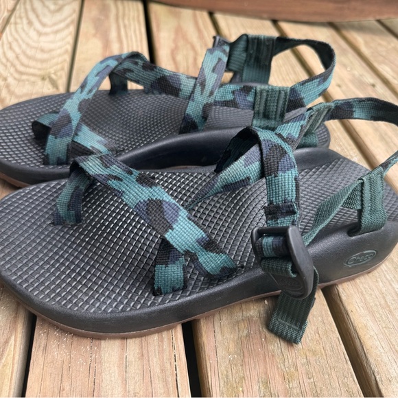Men’s Z2 Chacos size 10 almost new - Picture 2 of 9